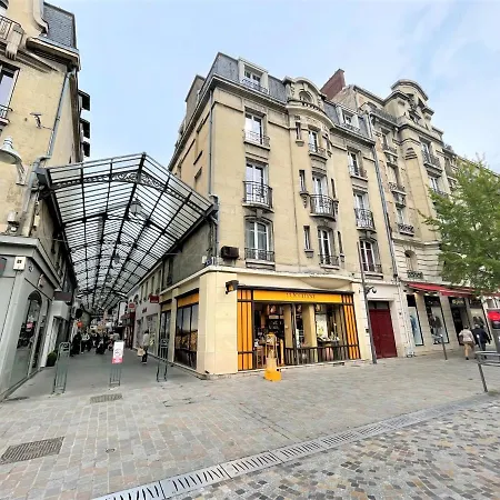 Le Condorcet Hyper-centre *